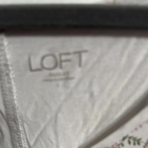 LOFT Grey Floral Tank Top - Picture 2 of 4